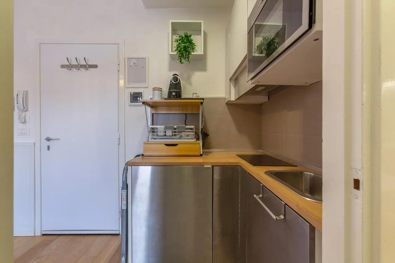Studio Bo16 2 Min Walk From Porta San Donato! Bolonia Apartamento
